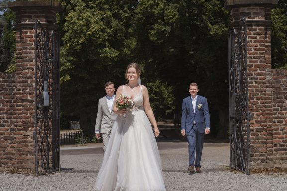 Hochzeitsfotografie, wedding photography, matrimonio, Brautpaarshooting, bride and groom, Hochzeitskleid, Brautstrauß, wedding bouquet, 